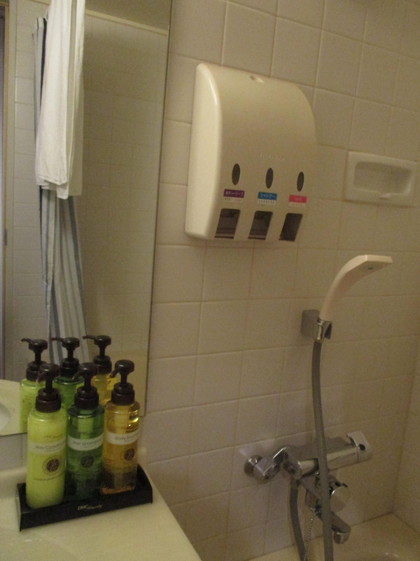 壁のアメニティー・ディスペンサーは不要（撤去して欲しい）