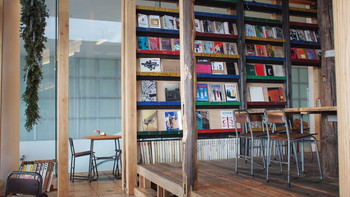「BRING BOOK STORE」 内観 80137991 