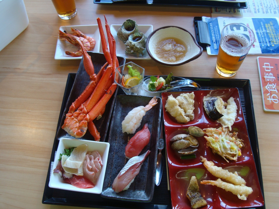 夕食・メニューの一部ですが悪くはないです