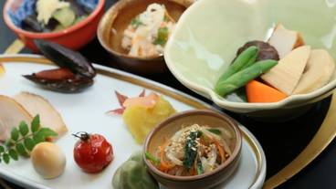 食事・飲み物 / 3