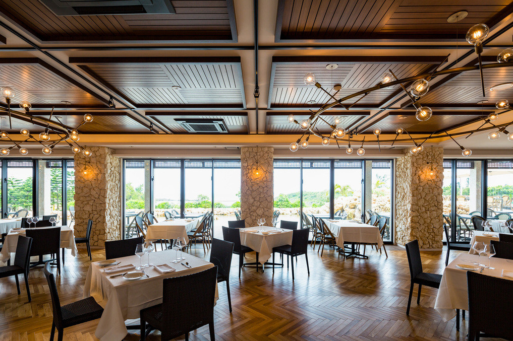 「シーフードレストラン シギラタートルベイ」 内観 144008985 