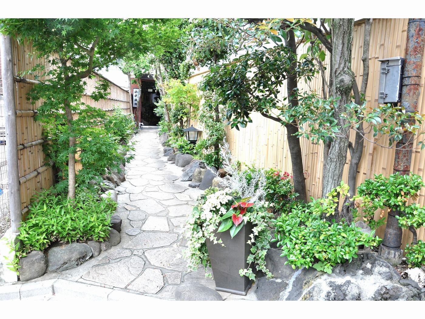 根津のオーベルジュ。隠れ家宿で絶品中華を食す3405053