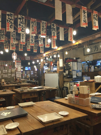 「魚河岸 魚◯本店」内観 986727 2016年8月。