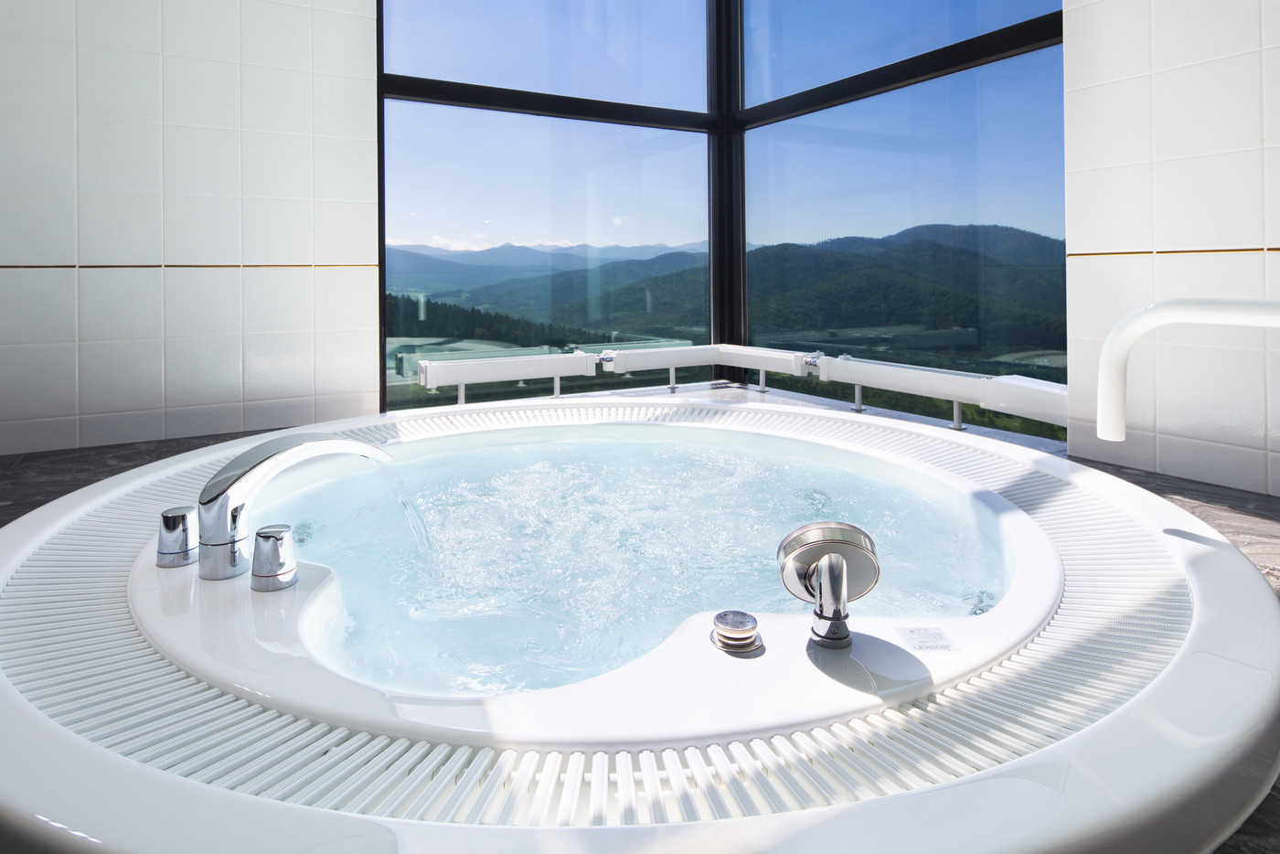 雲海テラスで絶景体験！ユニークなアクティビティ充実のリゾート4287932