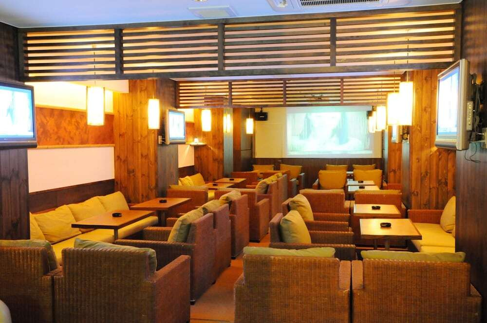 ロビーラウンジ