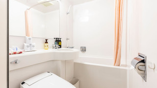 ツインルーム 禁煙 (24平方メートル)[セミダブルベッド2台]