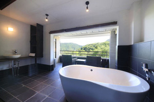 テラスにお風呂があるダブルルーム