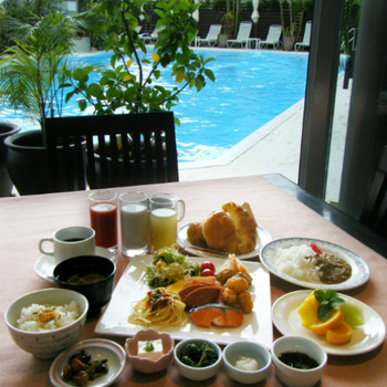 13.ホテルグランビューガーデン沖縄4248950