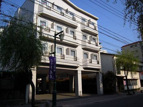 パープルホテル二日市 / 1