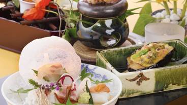 食事・飲み物 / 3