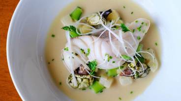 食事・飲み物 / 18