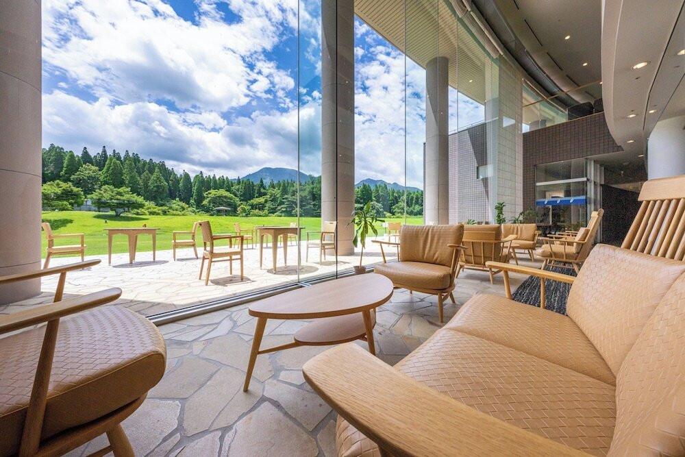 ロビーラウンジ