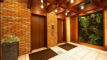 内部エントランス / 2