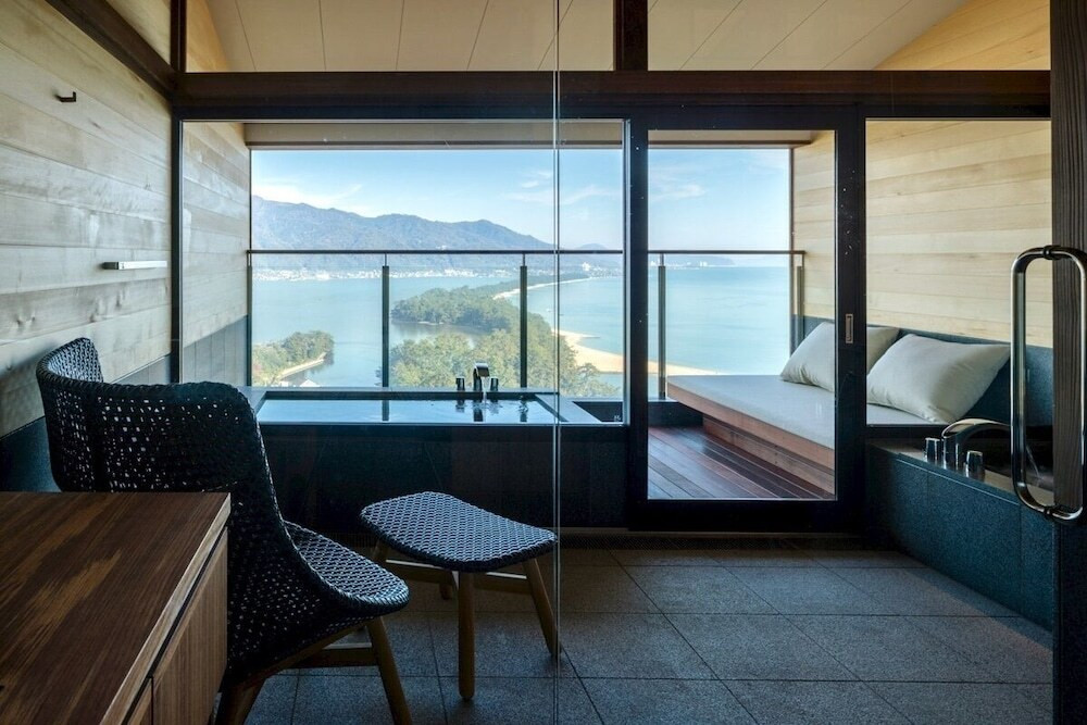 オーシャンビューの高級旅館で優美なひとときを4007632