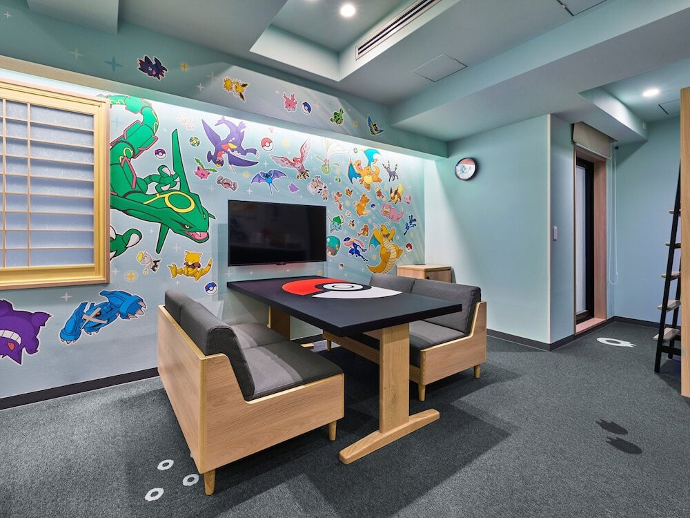 客室内のダイニングエリア