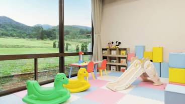 子供用の遊び場 - 屋内 / 5