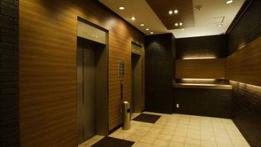 施設の入り口 / 20