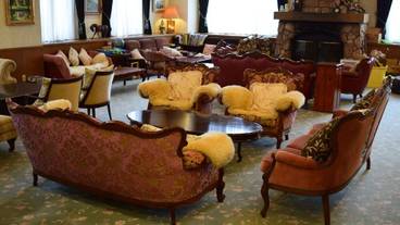 ロビー応接スペース / 4