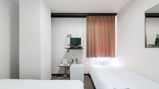 Twin Compact (Smoking)