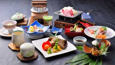 食事・飲み物 / 4