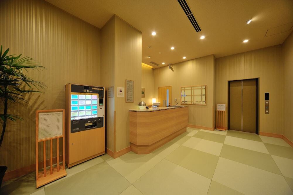 フロント