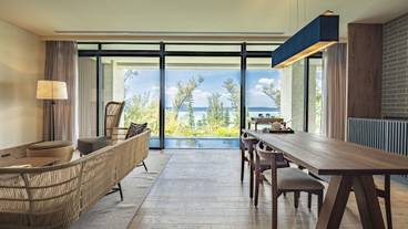 エグゼクティブスイート リビングルーム / 3