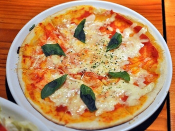 「新宿かっぱ」料理 747050 マルゲリータ￥518