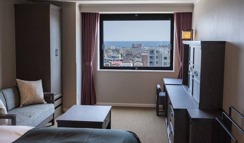 ツイン／昼の眺望 / 1