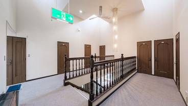 内部エントランス / 2