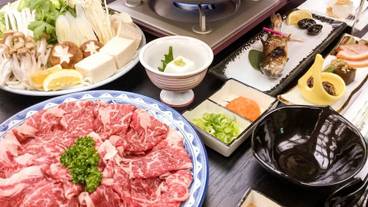 旅館のお食事処 / 26