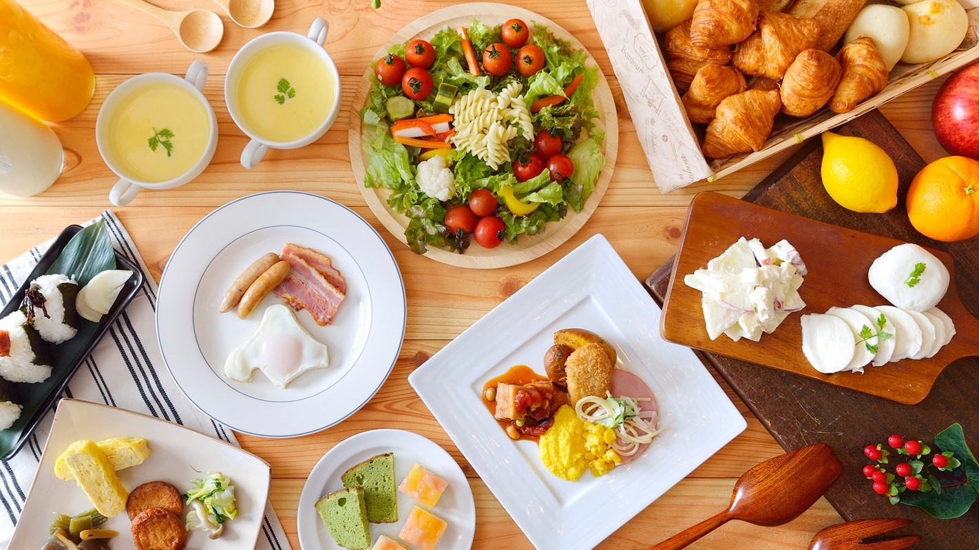 朝食ビュッフェ