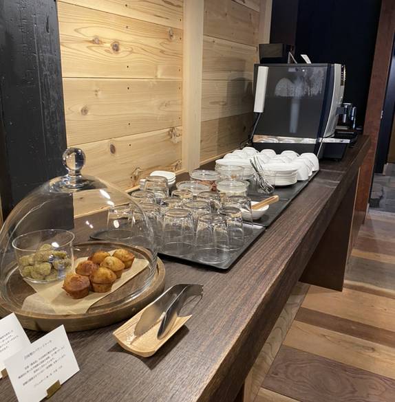 ラウンジのスイーツ / 3