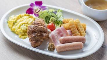 食事・飲み物 / 13