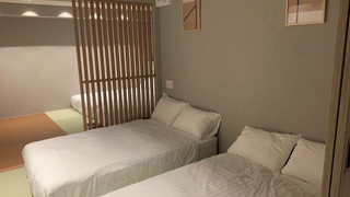 シティ 4 人部屋