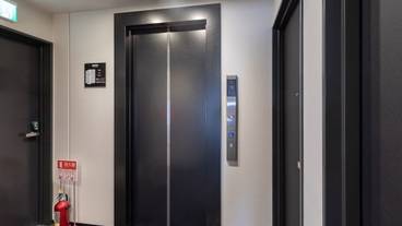 エレベーター / 4