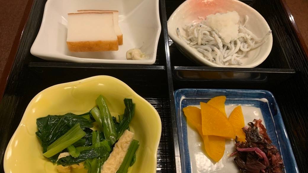 好みの干物をチョイス
心温まる和朝食 / 4