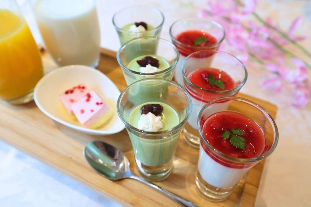 朝食