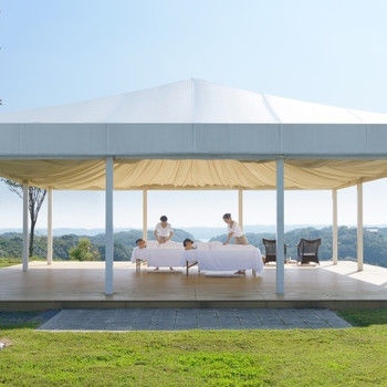 豊かな自然の中で遊ぶ複合リゾート4002971