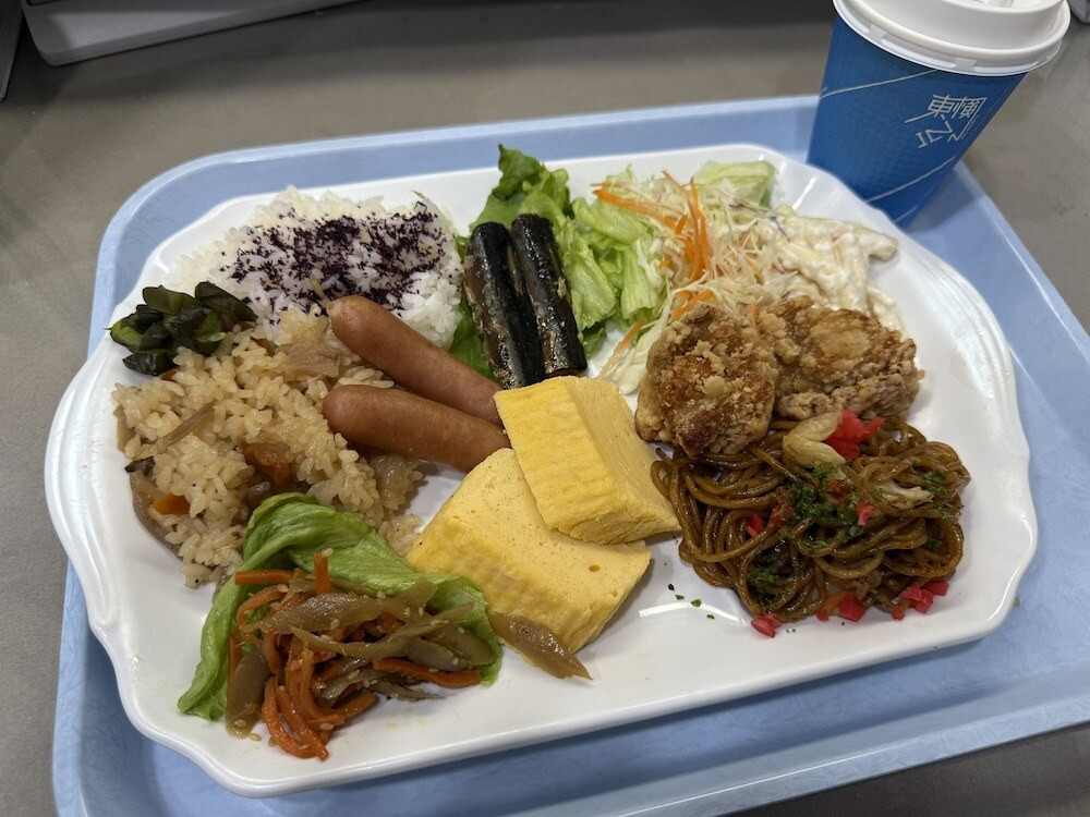 朝食