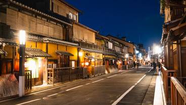 祇園「花見小路」 / 2