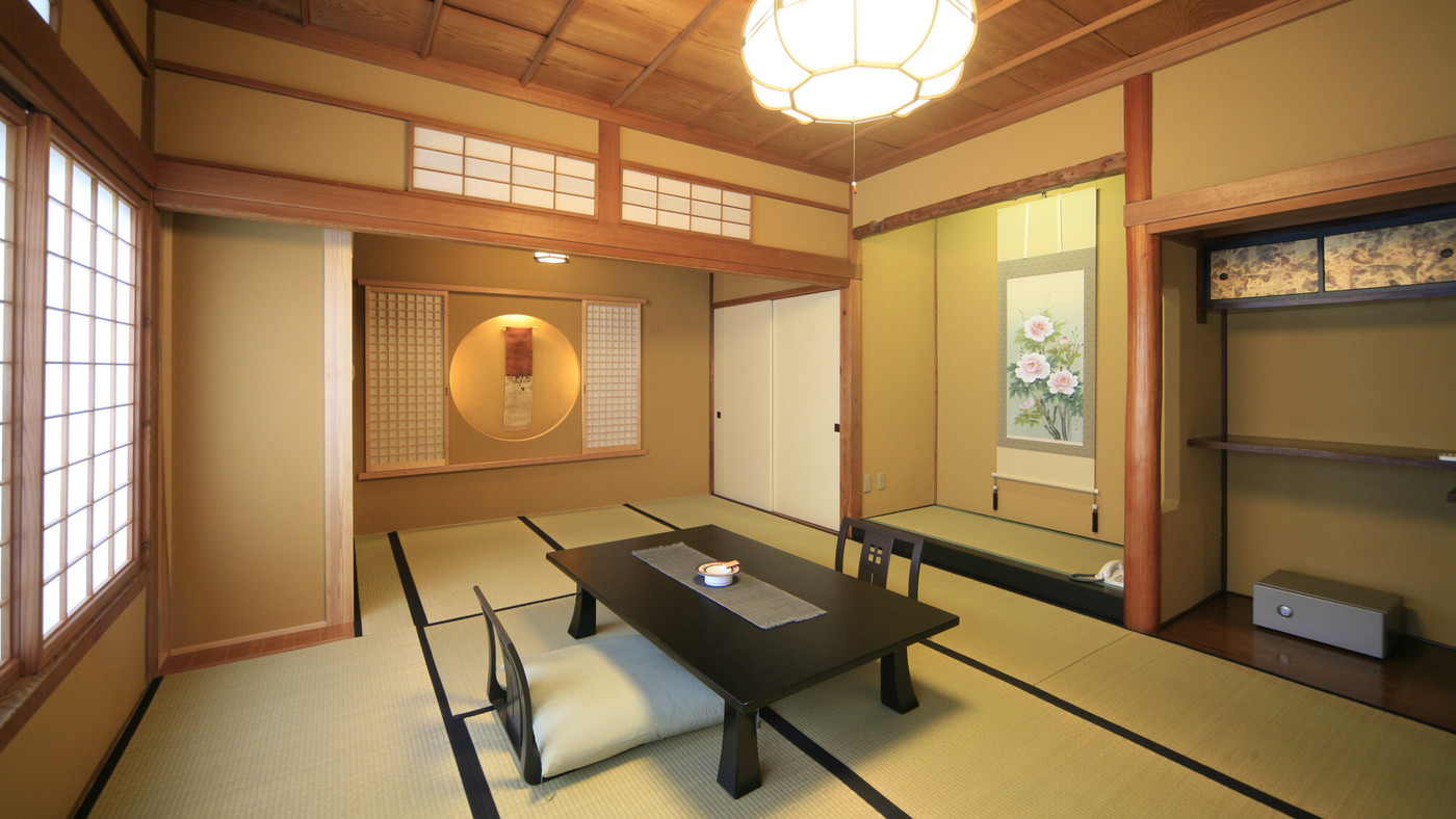 源泉かけ流しの露天風呂付き客室&個室食でプライベートな滞在を4256575