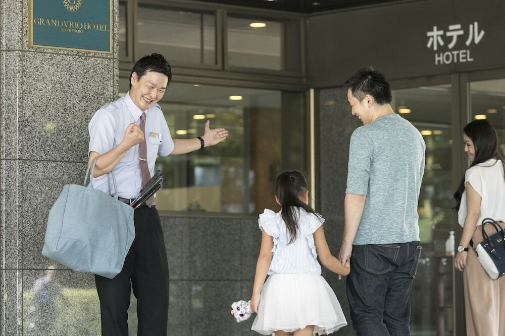 チェックイン / チェックアウト キオスク