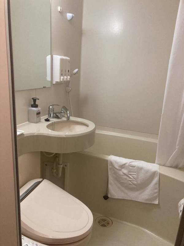 バスルームです。掃除が行き届いている感じで、安心できます。