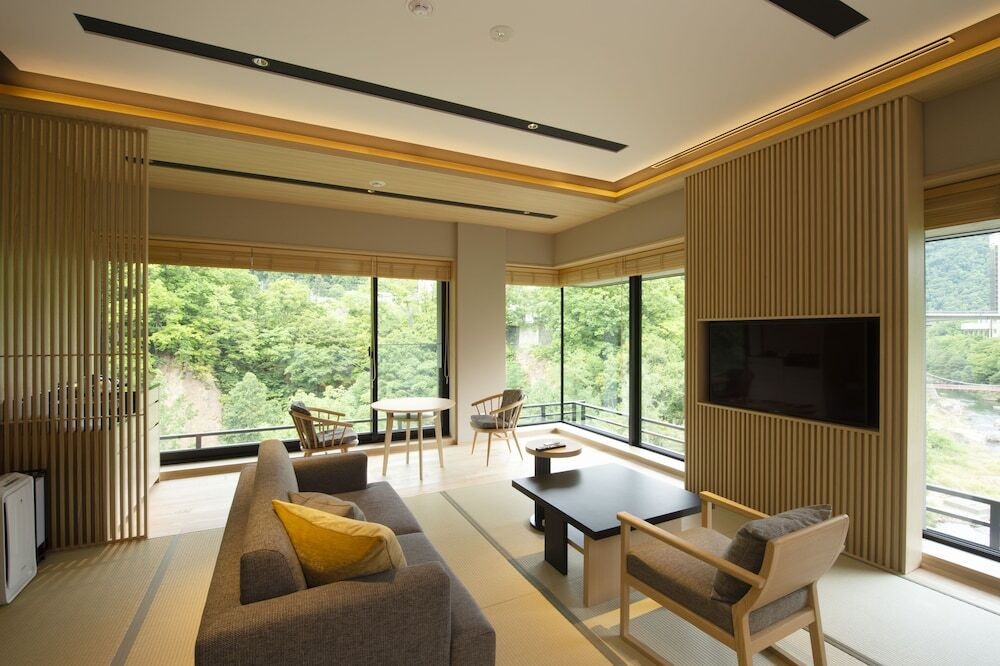 北海道の自然の要素やオリジナルの精油を取り入れたエステでリラックス3918778