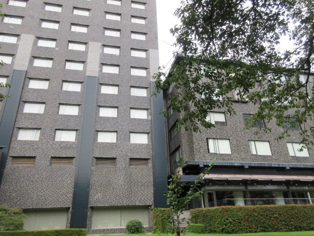 プリンス庭園から見た外観