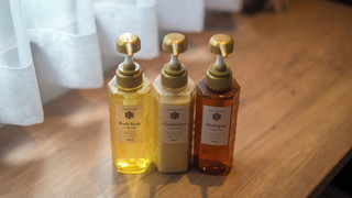 ツインルーム シングルベッド 2 台 喫煙可