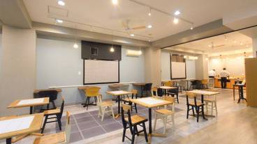 朝食スペース / 13