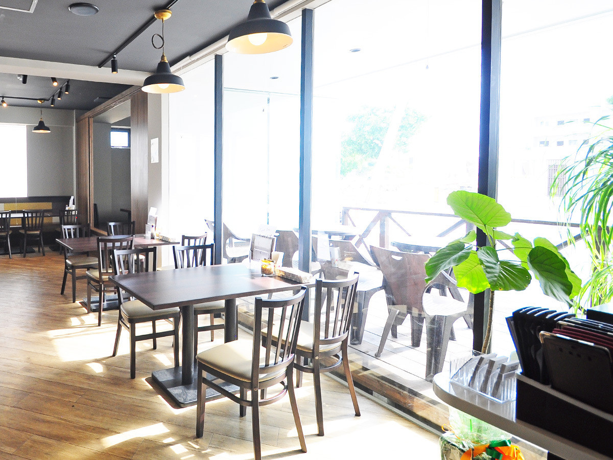 洋風居酒屋を併設。パイナガマビーチ徒歩圏内3494997