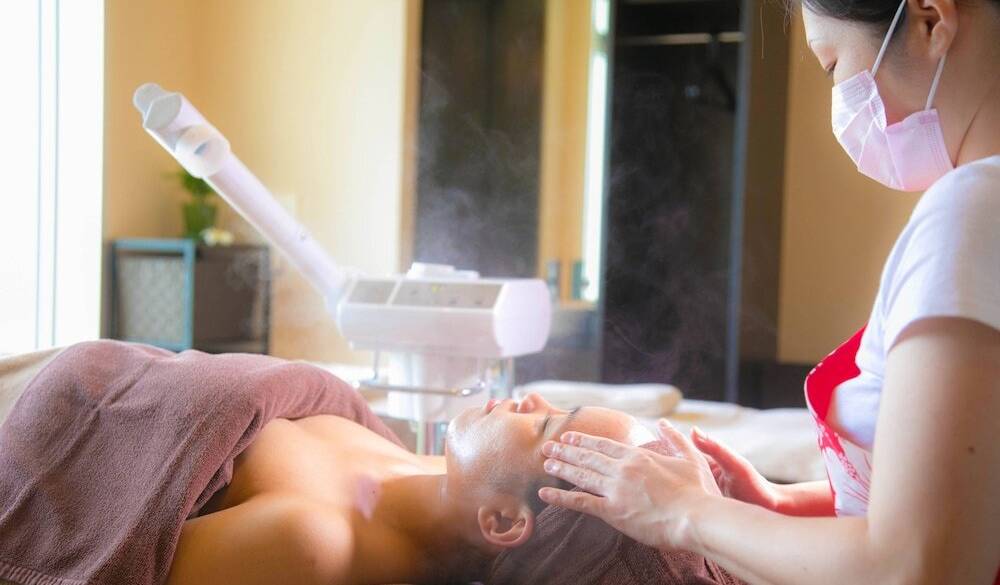 フェイシャル トリートメント / 4