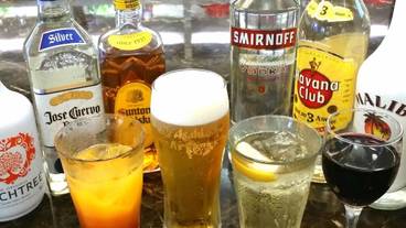 食事・飲み物 / 3